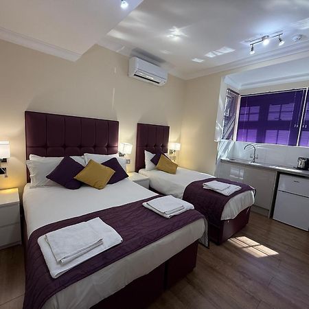 Crompton Guest House Hounslow Kültér fotó