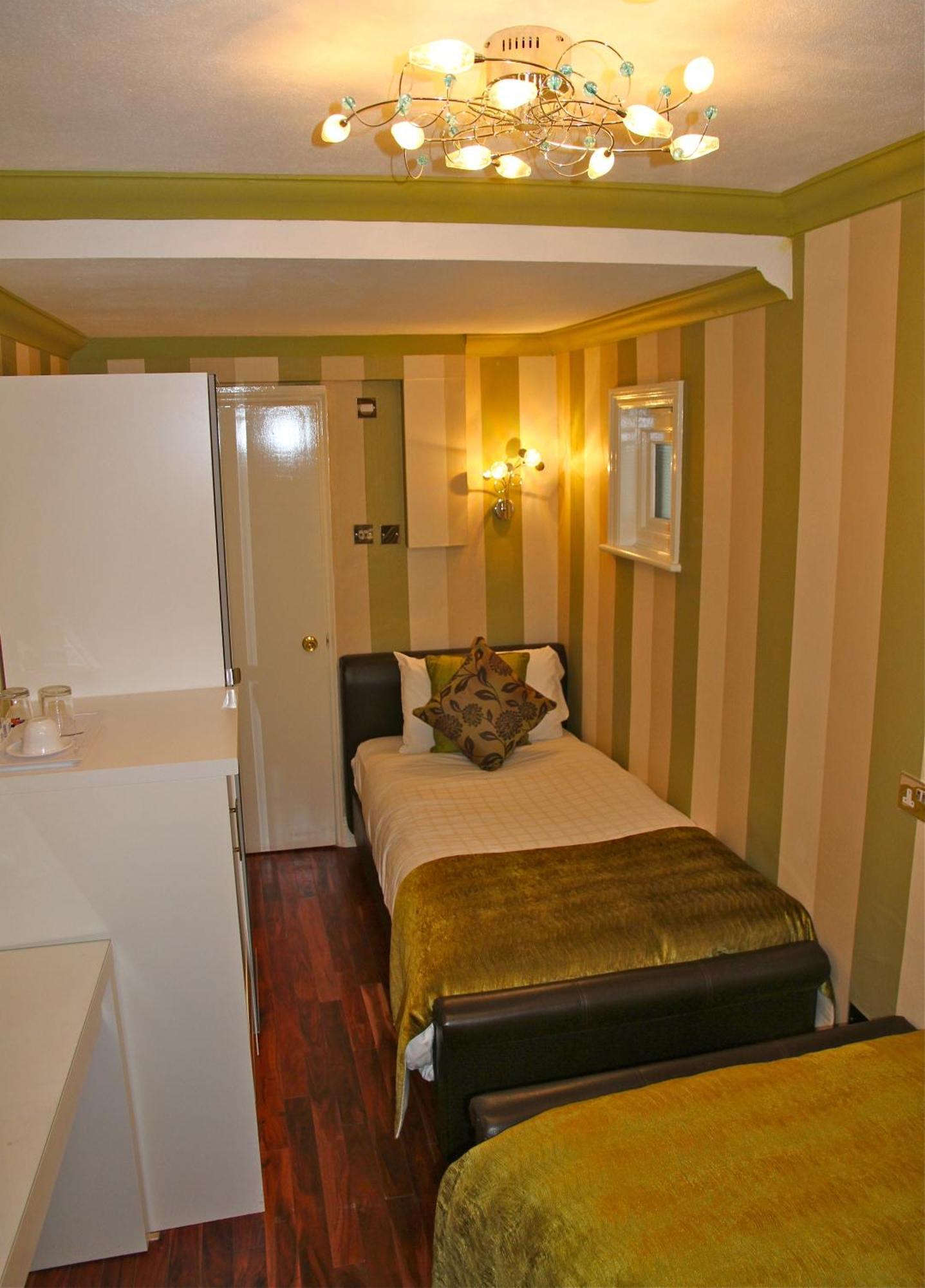 Crompton Guest House Hounslow Kültér fotó