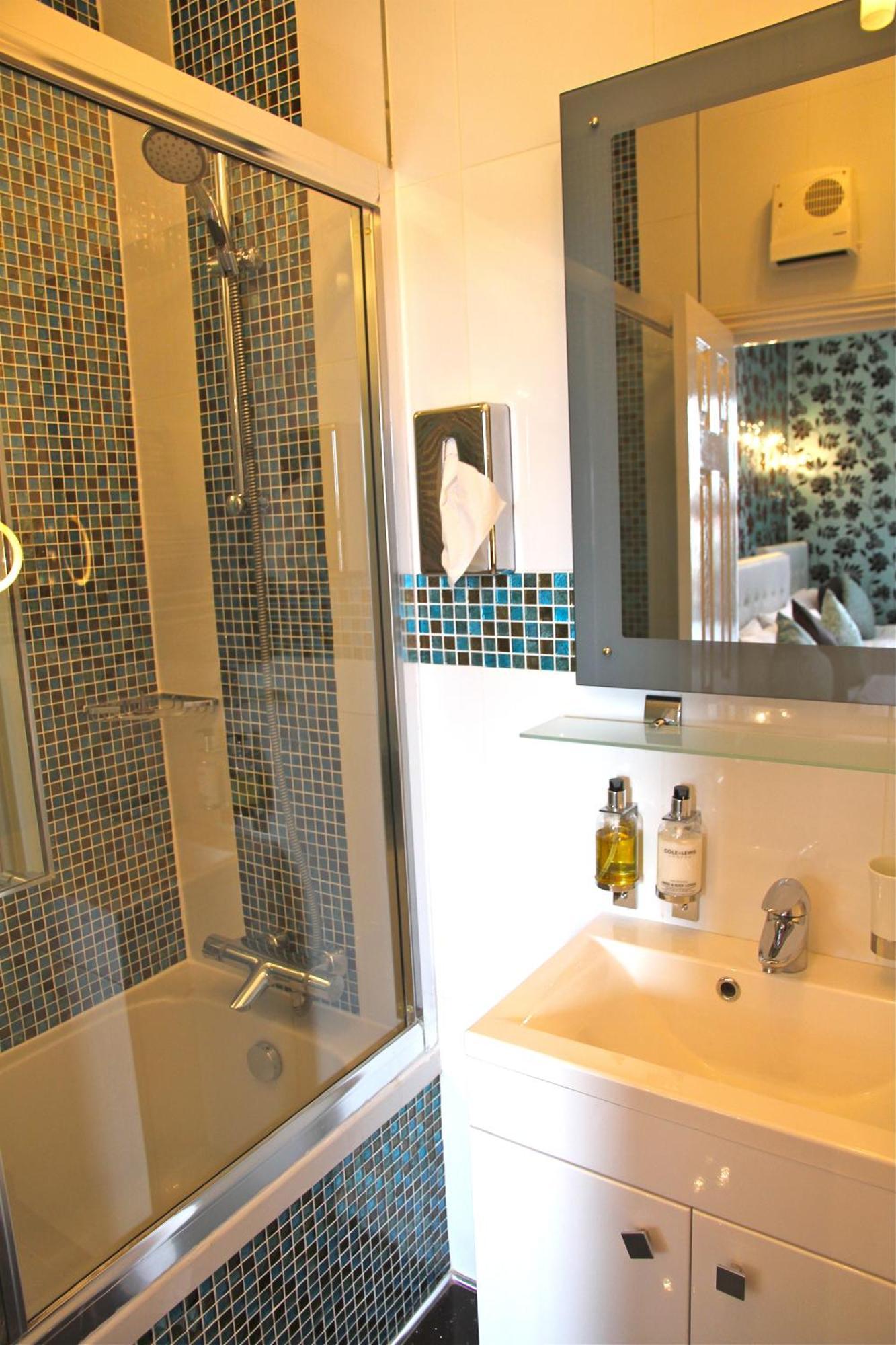 Crompton Guest House Hounslow Kültér fotó