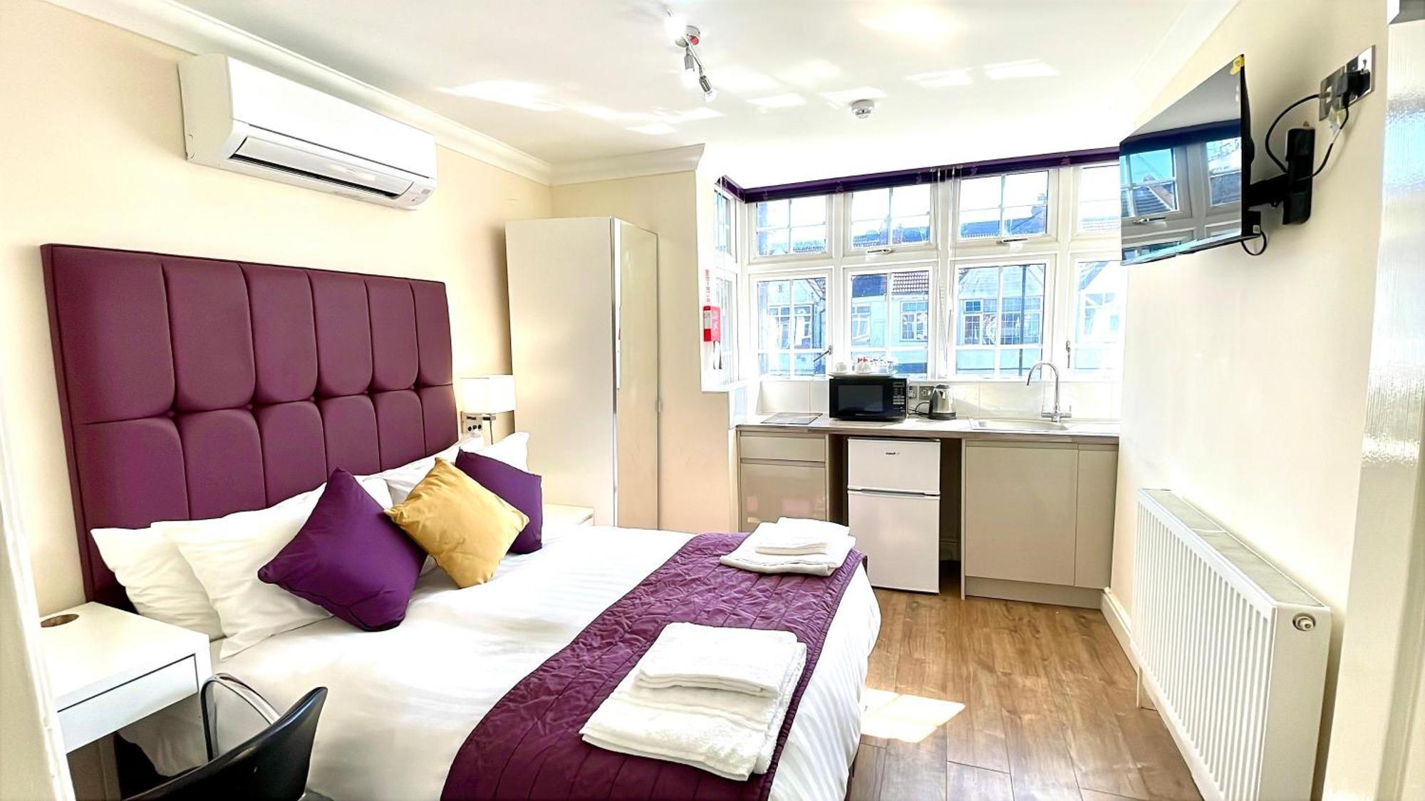 Crompton Guest House Hounslow Kültér fotó