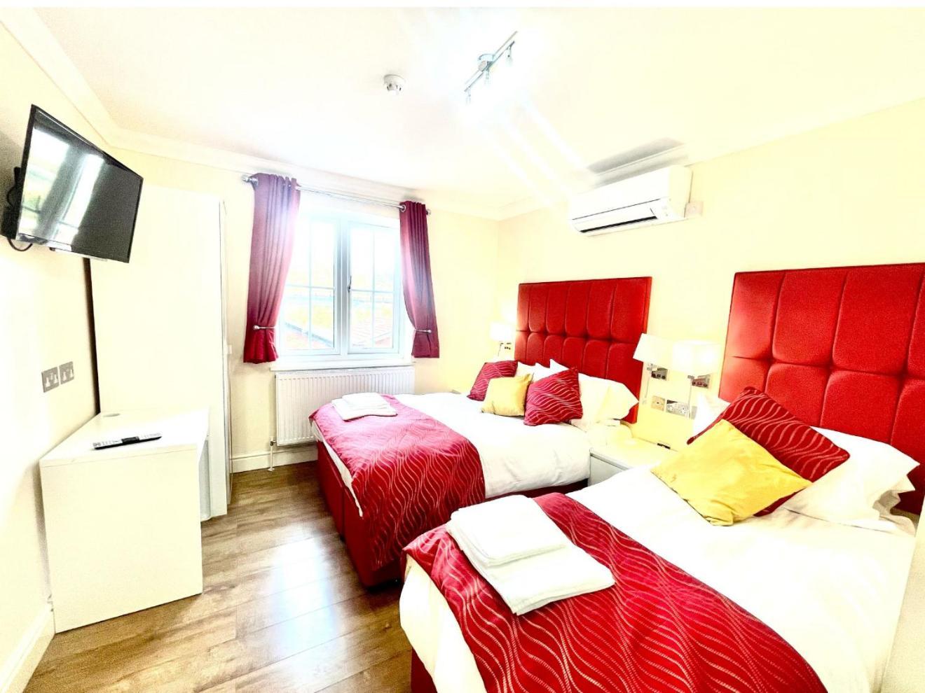 Crompton Guest House Hounslow Kültér fotó