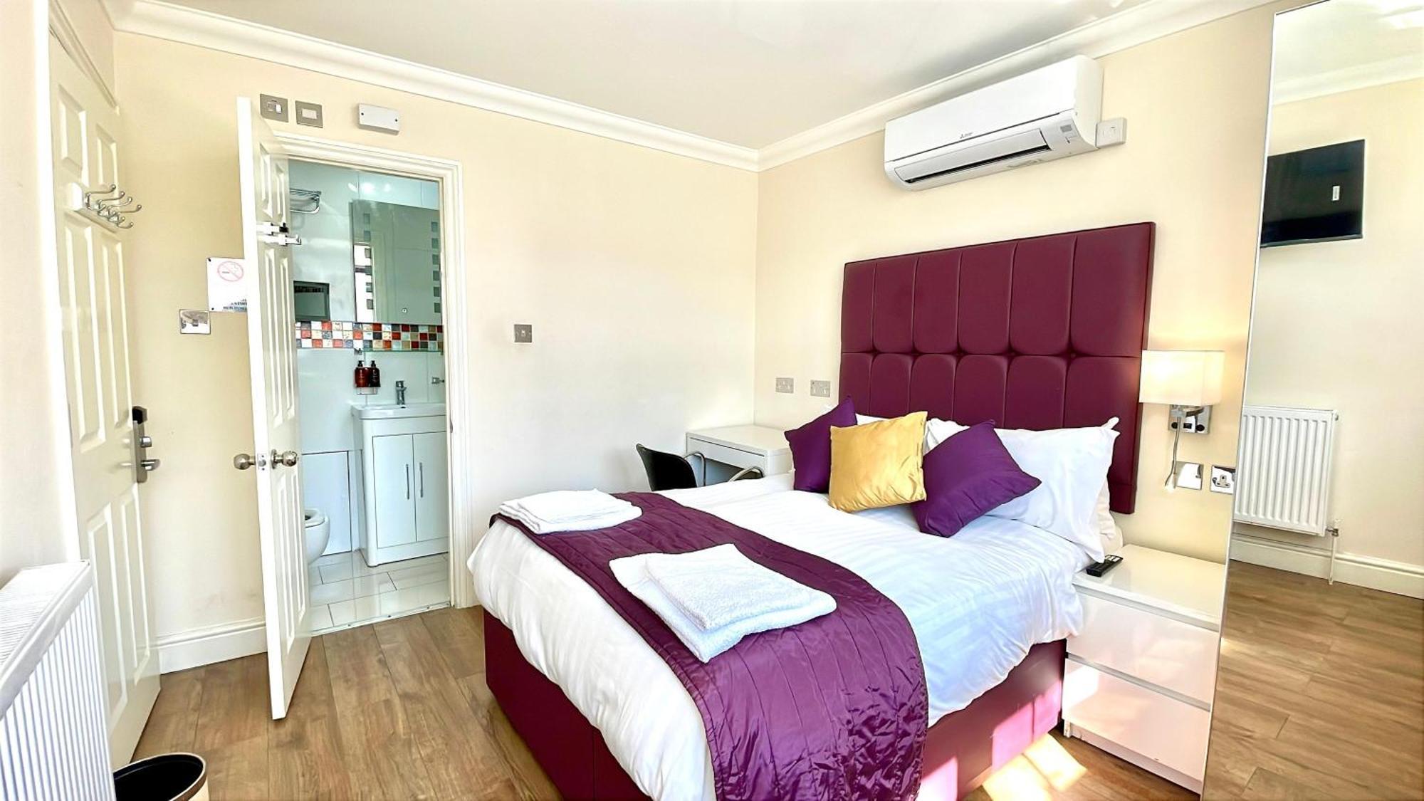Crompton Guest House Hounslow Kültér fotó
