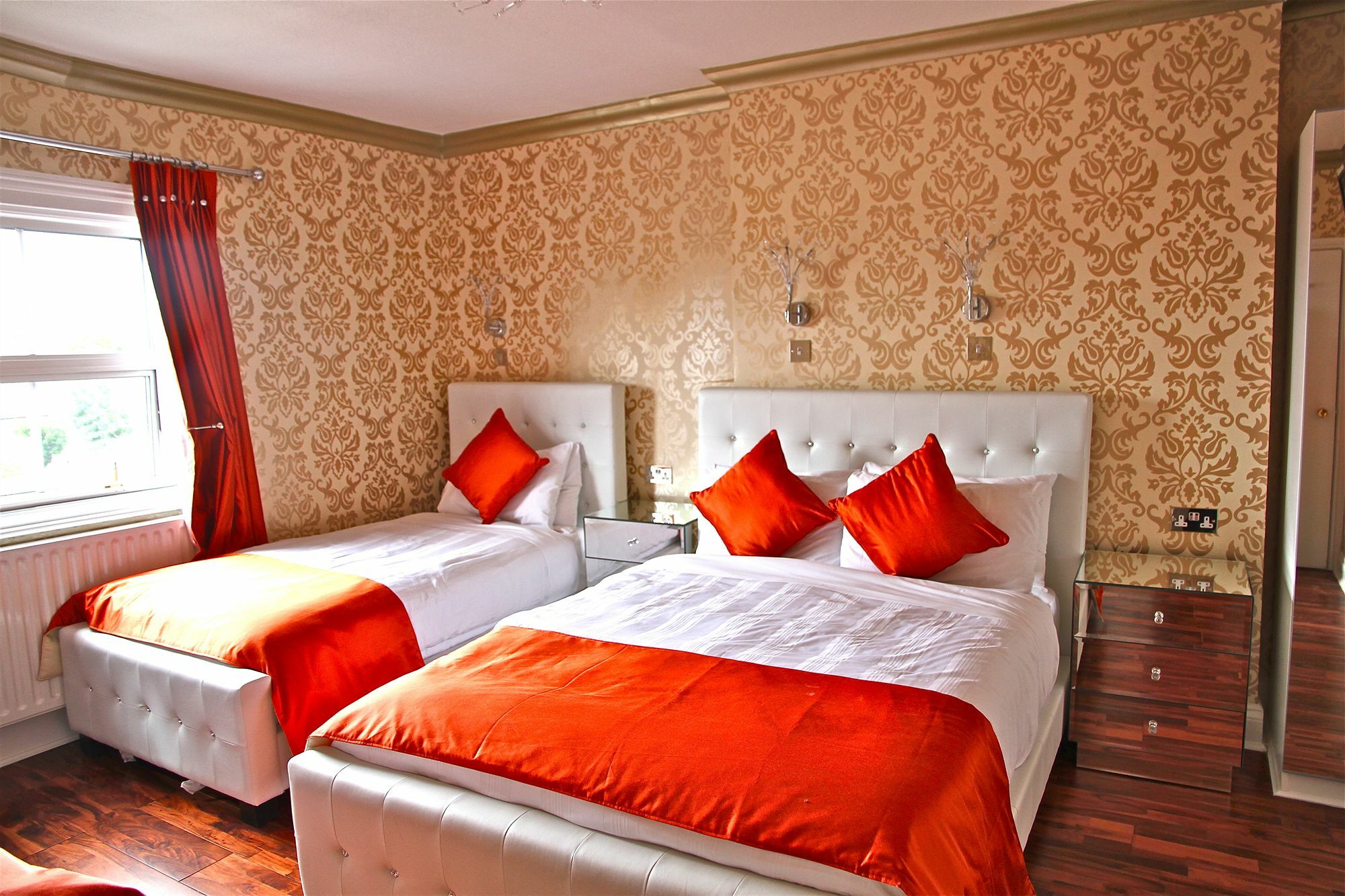 Crompton Guest House Hounslow Kültér fotó